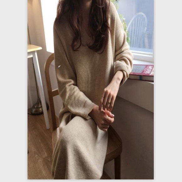 LOOSE FIT SWEATER DRESS - Picture 2 of 3